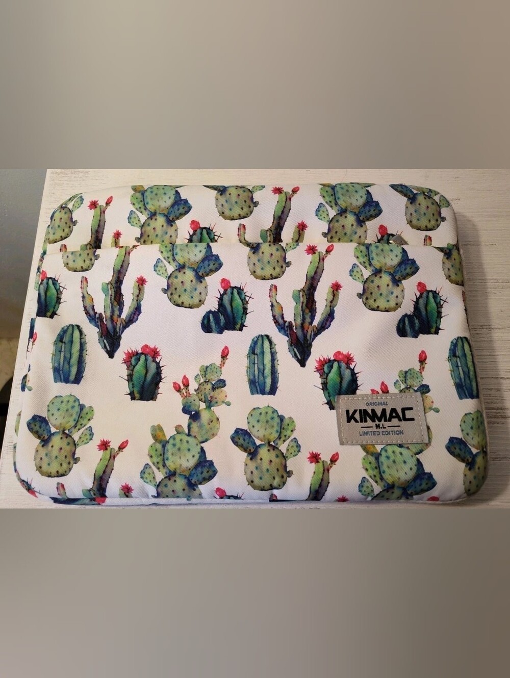Kinmac 360° Protective Waterproof Laptop Case Bag Sleeve with Handle (Cactus)